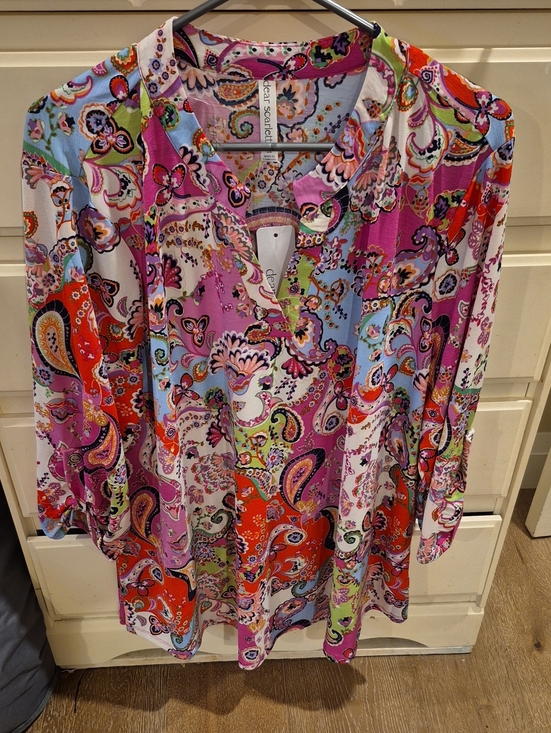 Dear Scarlett Tops - Wrinkle Free Dear Scarlett Multicolor Paisley V-Neck Tunic Top